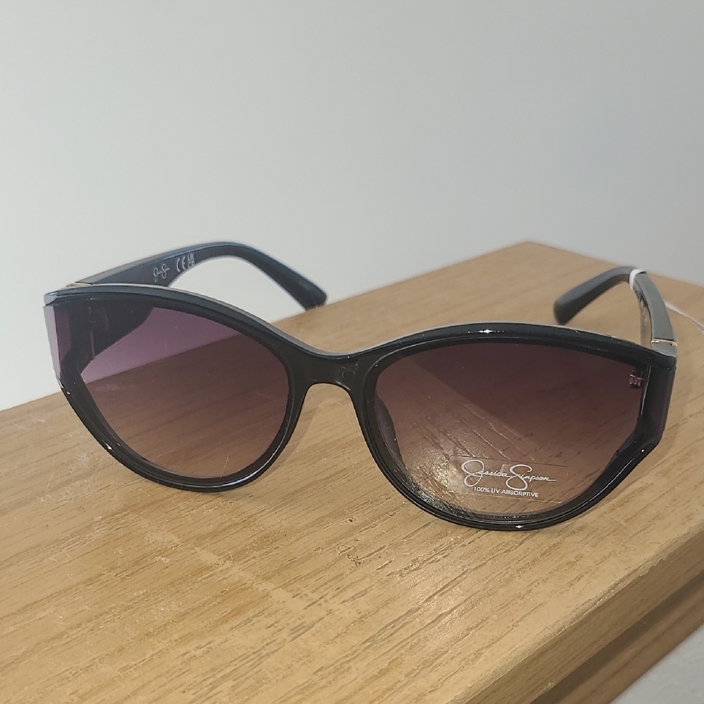 Jessica Simpson Black Sunglasses